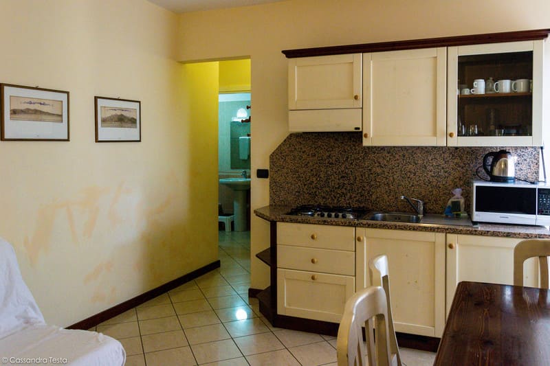 Cucina del mio appartamento al resort Villa Giada