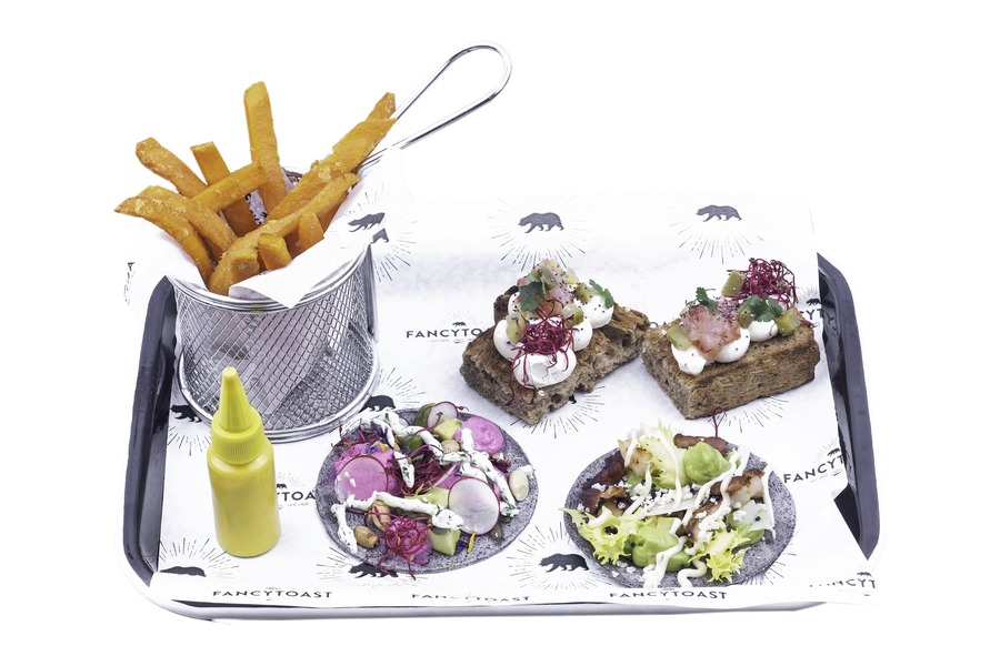 Aperitivo Golden Hour