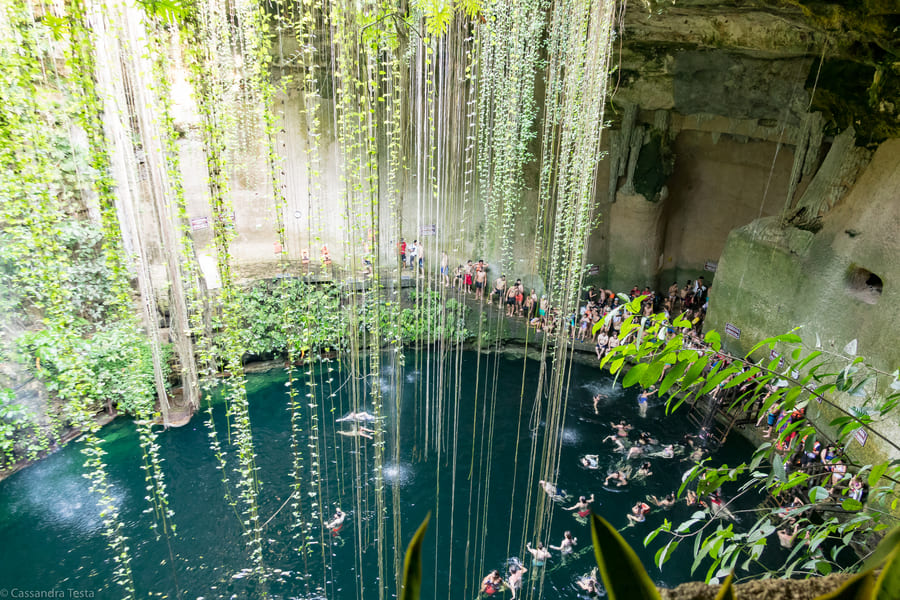 Cenote vicino a Chichen Itza in Messico