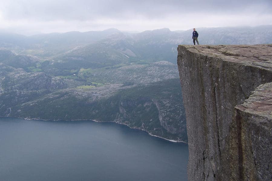 preikestolen-norvegia-2005