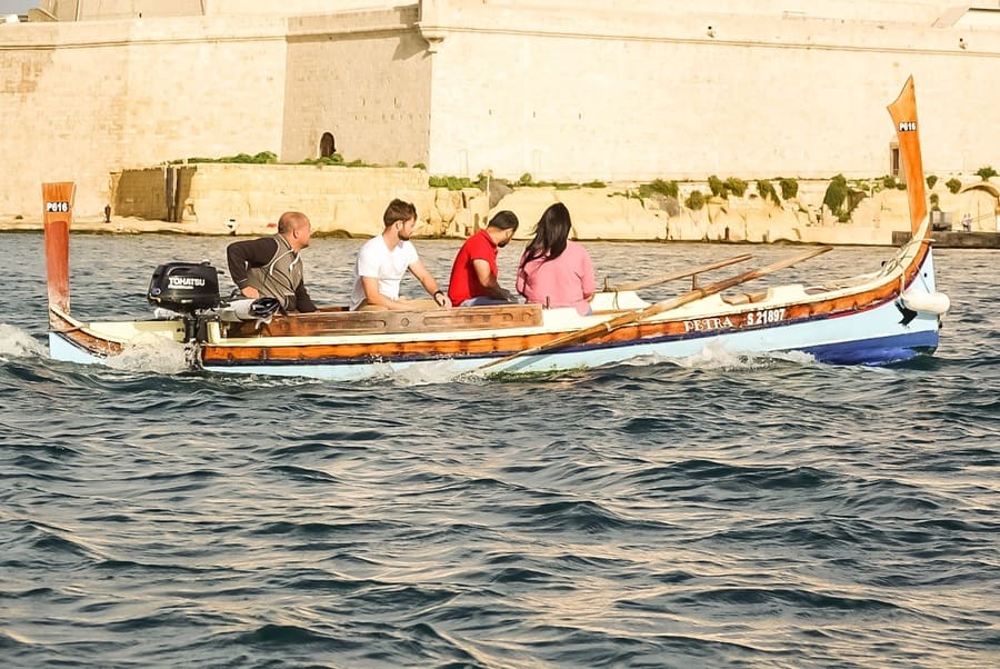 Barche tipiche maltesi nel Grand Harbour