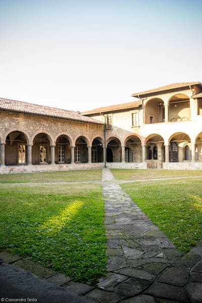 Chiostro delle Arche, Bergamo