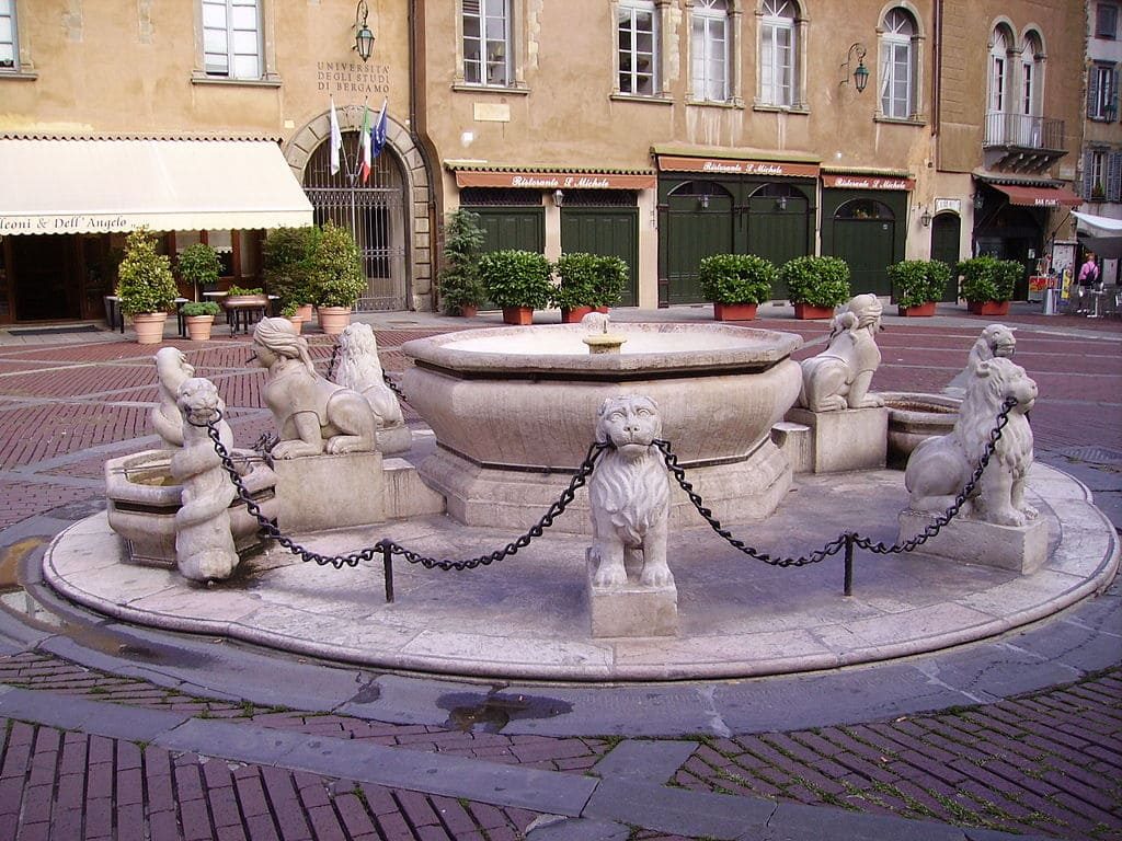 Fontana Contarini, Bergamo