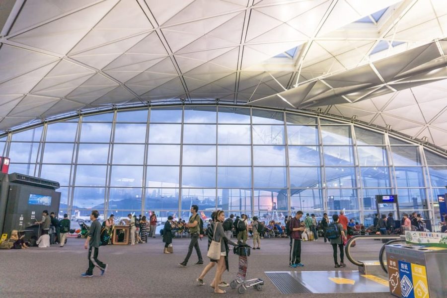 Dettaglio della hall all'interno dell'Aeroporto di Hong Kong