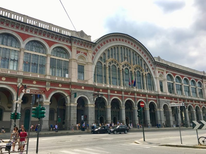 Una facciata della Stazione di Torino Porta Nuova