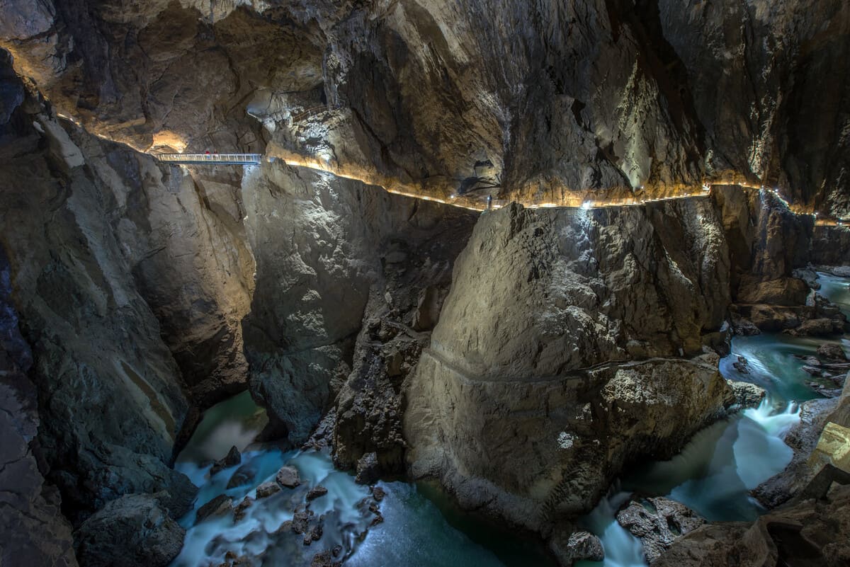 Grotte di San Canziano