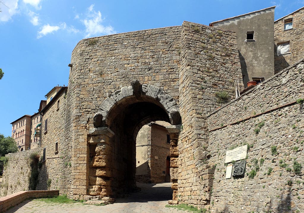 Porta all'Arco Volterra