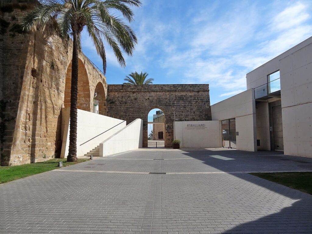 Es Baluard