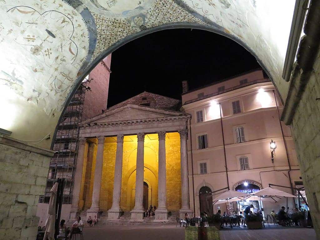 Tempio di Minerva, Assisi