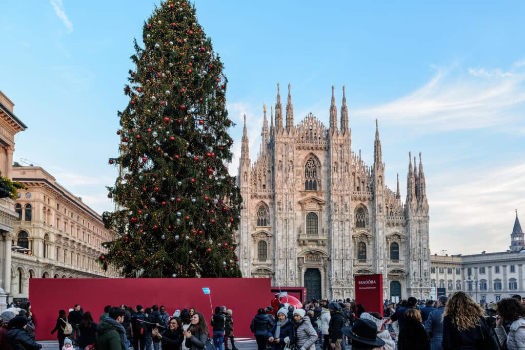 Albero di Natale in Piazza del Duomo a Milano