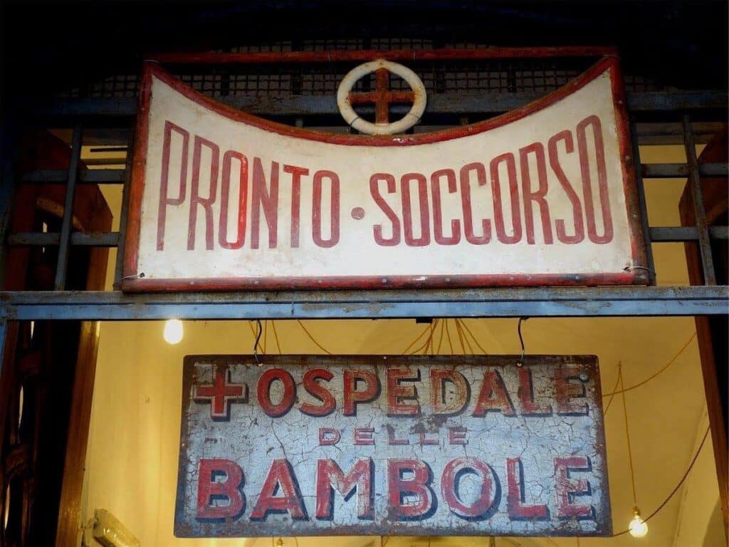 Ospedale delle Bambole a Napoli