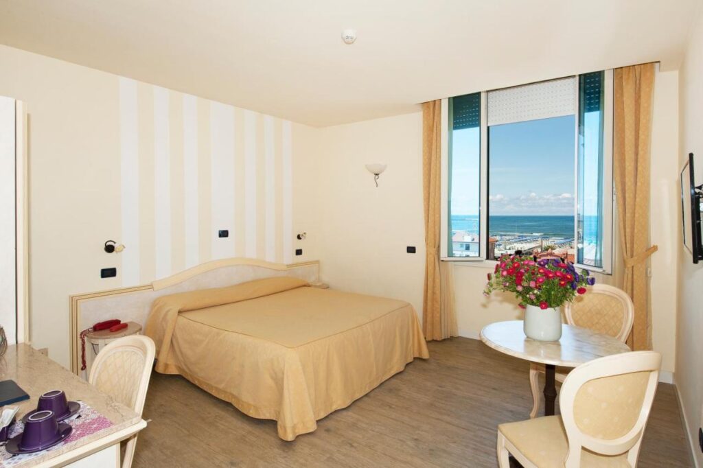 hotel-london-viareggio