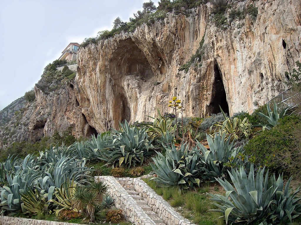 le-caverne-balzi-rossi-liguria