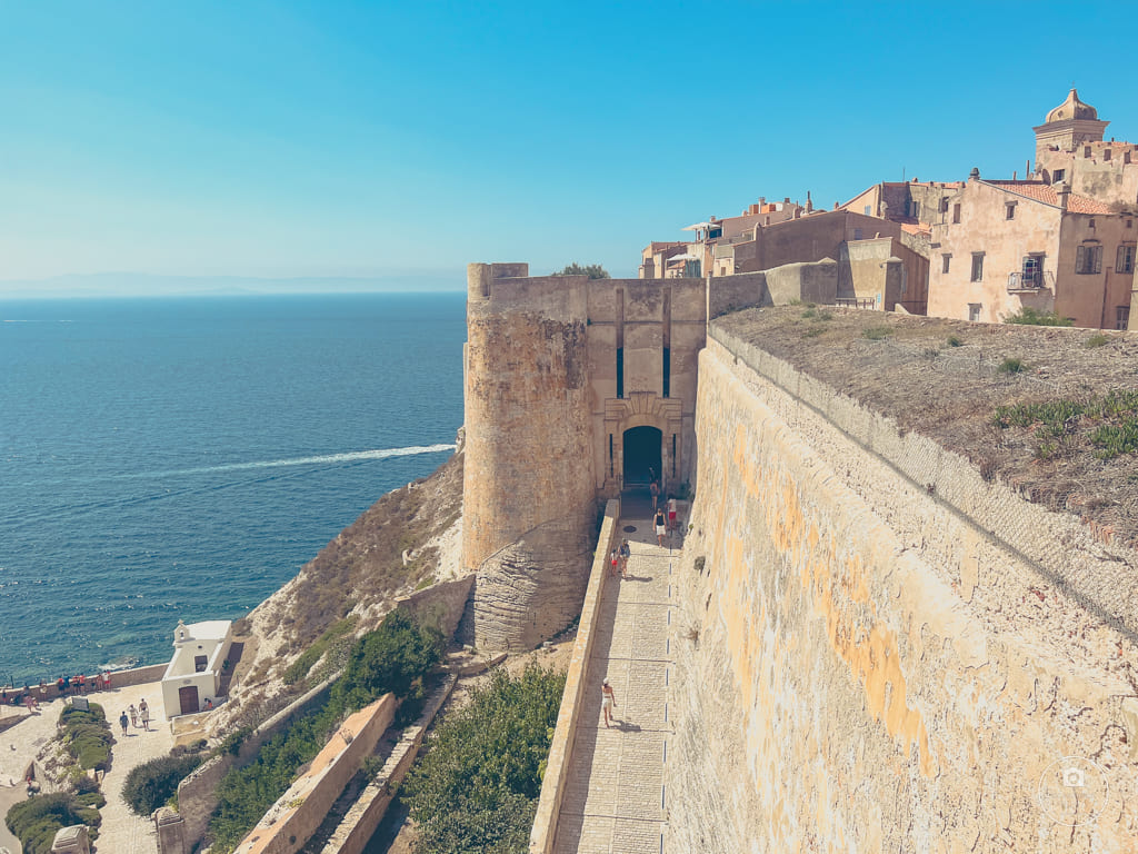 porta-genovese-bonifacio