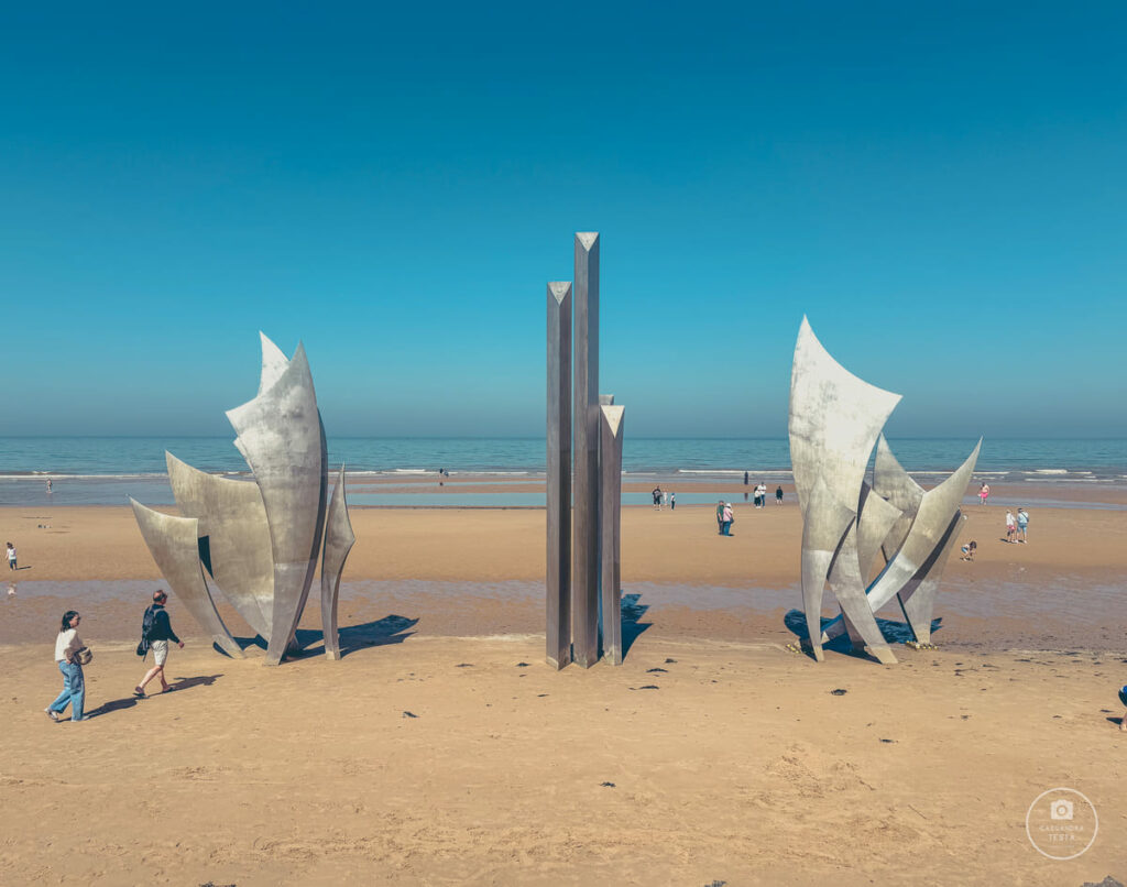 monumento-signal-omaha-beach