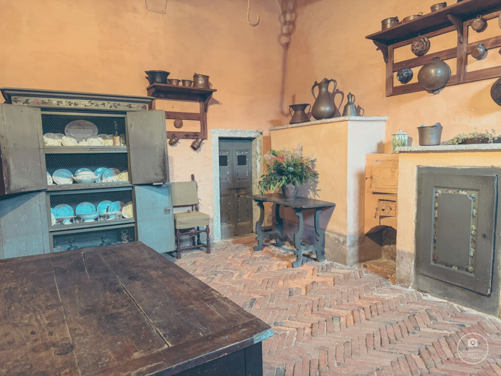 Cucina-Villa-Della-Porta-Bozzolo