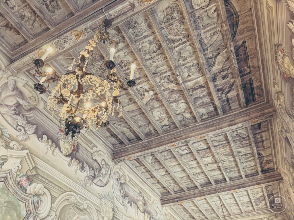 Soffitto-Corridoio-Piano-Primo-Villa-Della-Porta-Bozzolo
